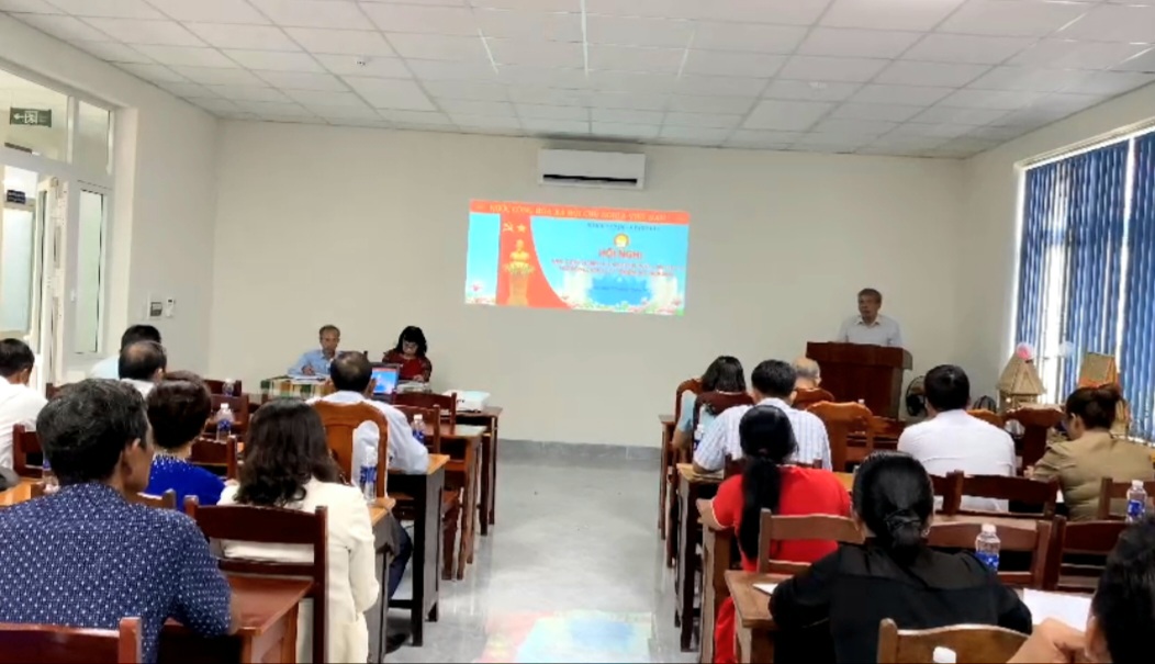 Huyện Lắk thực hiện tốt công tác khuyến học, khuyến tài, xây dựng xã hội học tập.
